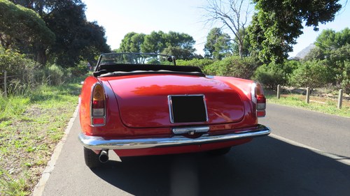 1962 Alfa Romeo 2000 Touring For Sale (picture 26 of 93)
