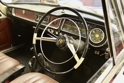 1965 Alfa Romeo 2600 Berlina à venda (imagem 50 de 134)