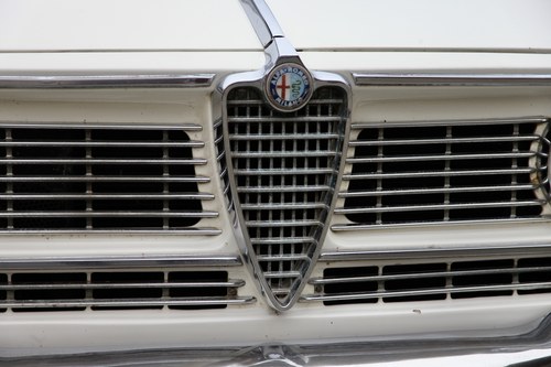 1965 Alfa Romeo 2600 Berlina à venda (imagem 95 de 134)