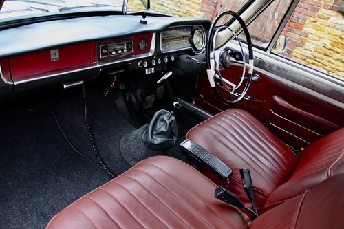 1965 Alfa Romeo 2600 Berlina à venda (imagem 42 de 134)