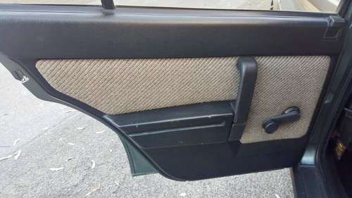 NO RESERVE - 1986 Alfa Romeo 75 à vendre (picture 12 of 49)