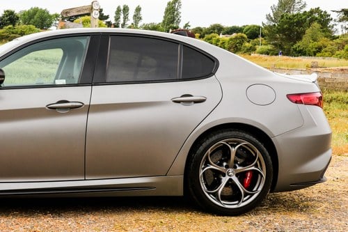 2019 Alfa Romeo Giulia Quadrifoglio Nürburgring Edition (RHD) zum Verkauf (Bild 11 von 35)