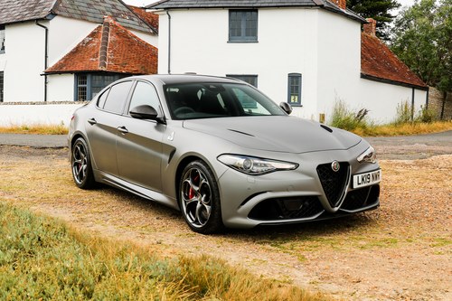2019 Alfa Romeo Giulia Quadrifoglio Nürburgring Edition (RHD) zum Verkauf (Bild 1 von 35)
