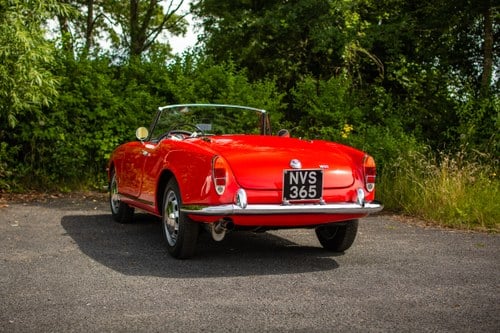 1963 Alfa Romeo Giulia Spider LHD zum Verkauf (Bild 12 von 307)