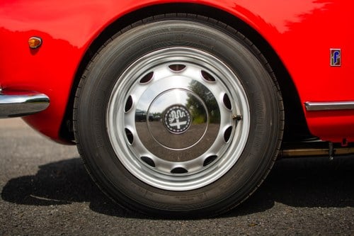 1963 Alfa Romeo Giulia Spider LHD zum Verkauf (Bild 21 von 307)