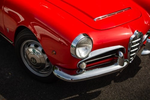1963 Alfa Romeo Giulia Spider LHD zum Verkauf (Bild 154 von 307)
