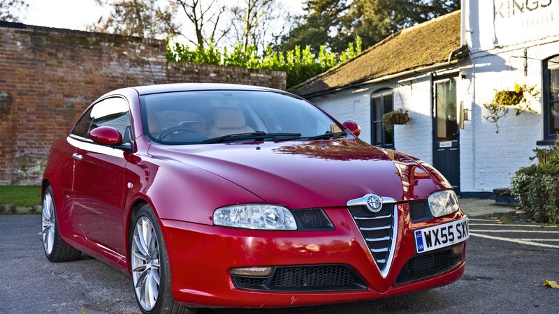 RESERVE LOWERED - 2005 Alfa Romeo GT 3.2 V6 Lusso Coupe In vendita (immagine 1 di 120)