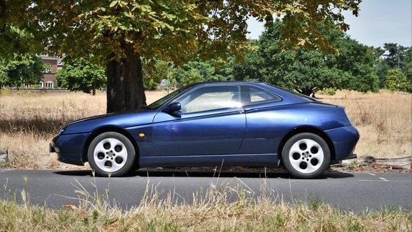 NO RESERVE - 2000 Alfa Romeo GTV 2.0 T-Spark For Sale (picture :index of 4)