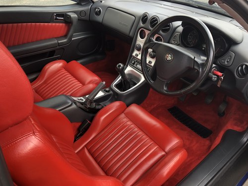 2002 Alfa Romeo GTV Twin Spark Lusso à venda (imagem 29 de 94)