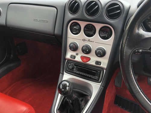 2002 Alfa Romeo GTV Twin Spark Lusso à venda (imagem 35 de 94)