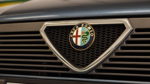 1987 Alfa Romeo Milano 2.5 V6 For Sale (picture :index of 61)