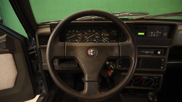 1987 Alfa Romeo Milano 2.5 V6 For Sale (picture :index of 23)