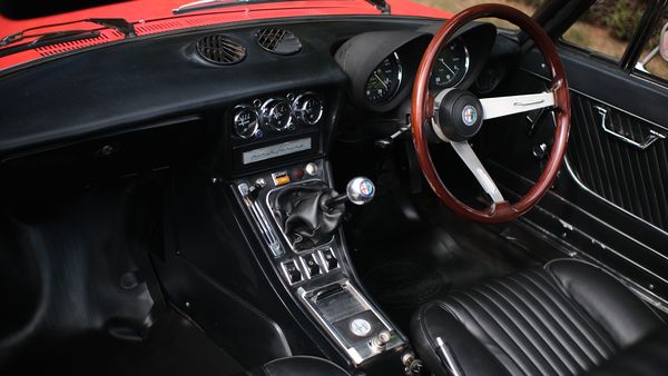 1977 Alfa Romeo 2000 Spider Veloce S2 RHD For Sale (picture :index of 34)