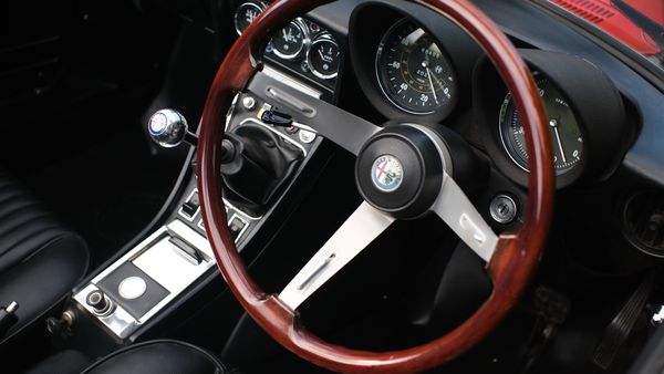 1977 Alfa Romeo 2000 Spider Veloce S2 RHD For Sale (picture :index of 27)