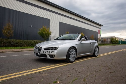 2007 Alfa Romeo Spider JTS à vendre (picture 2 of 127)