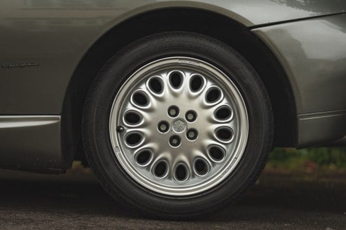 1997 Alfa Romeo Spider 916 2.0 Twin Spark zum Verkauf (Bild 13 von 89)