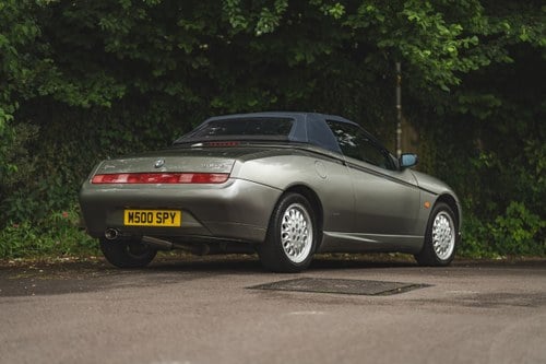 1997 Alfa Romeo Spider 916 2.0 Twin Spark zum Verkauf (Bild 8 von 89)