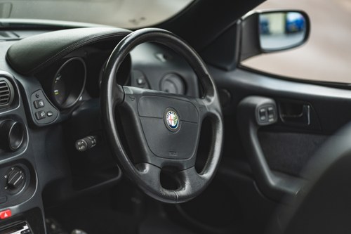 1997 Alfa Romeo Spider 916 2.0 Twin Spark zum Verkauf (Bild 21 von 89)