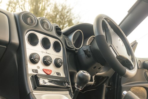 2001 Alfa Romeo Spider (Type 916) TS à venda (imagem 41 de 120)