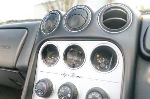 2001 Alfa Romeo Spider (Type 916) TS à venda (imagem 47 de 120)