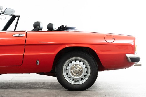 1976 Alfa Romeo Spider Coda Tronca zum Verkauf (Bild 14 von 63)