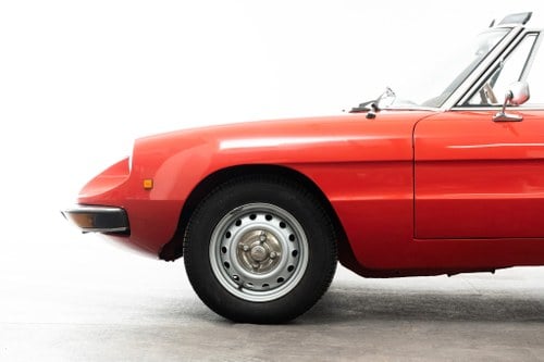 1976 Alfa Romeo Spider Coda Tronca zum Verkauf (Bild 13 von 63)