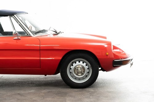 1976 Alfa Romeo Spider Coda Tronca zum Verkauf (Bild 12 von 63)