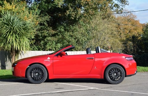 2007 Alfa Romeo Spider 3.2L JTS V6 Q4 à vendre (picture 9 of 91)