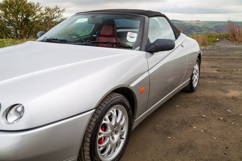 2002 Alfa Romeo Spider V6 à vendre (picture 66 of 129)
