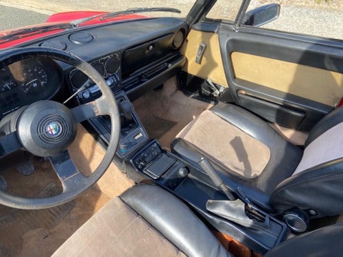 1987 Alfa Romeo Spider Veloce 2.0 à vendre (picture 18 of 33)
