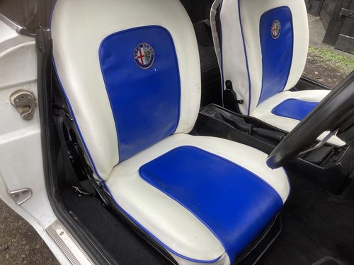 1990 Alfa Romeo Spider For Sale (picture 24 of 139)