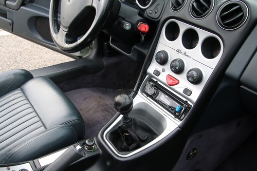 2000 Alfa Romeo 916 Spider 3.0 V6 For Sale (picture 47 of 73)