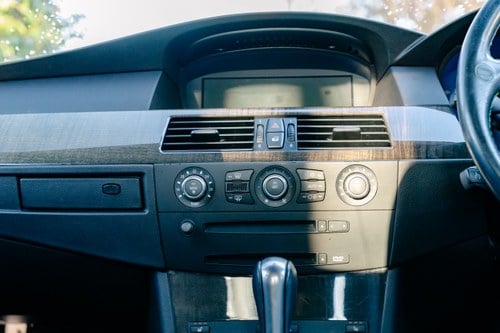 2005 BMW Alpina B5 E60 zum Verkauf (Bild 76 von 193)