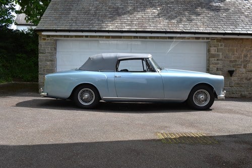 1966 Alvis TF21 Drophead Te koop (foto 21 van 111)