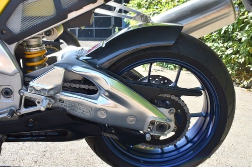 NO RESERVE - 2001 Aprilia RSV Mille R Te koop (foto 30 van 107)