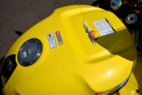 NO RESERVE - 2001 Aprilia RSV Mille R Te koop (foto 100 van 107)