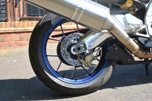 NO RESERVE - 2001 Aprilia RSV Mille R Te koop (foto 25 van 107)