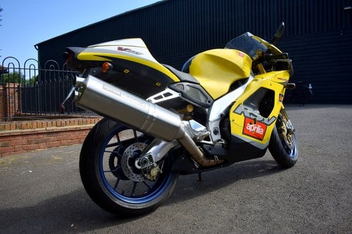 NO RESERVE - 2001 Aprilia RSV Mille R Te koop (foto 10 van 107)