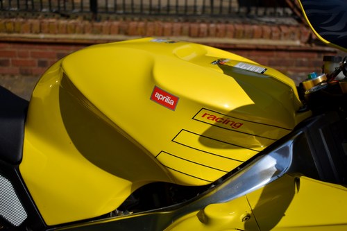 NO RESERVE - 2001 Aprilia RSV Mille R Te koop (foto 101 van 107)