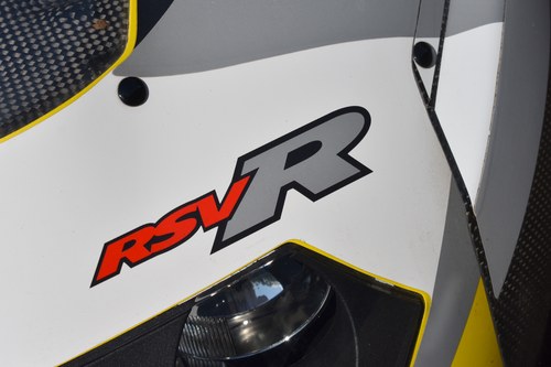 NO RESERVE - 2001 Aprilia RSV Mille R Te koop (foto 43 van 107)