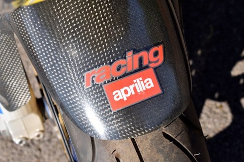 NO RESERVE - 2001 Aprilia RSV Mille R Te koop (foto 20 van 107)