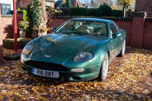 1998 Aston Martin DB7 In vendita (immagine 1 di 173)