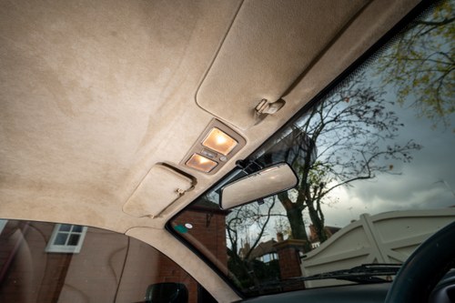 1998 Aston Martin DB7 In vendita (immagine 58 di 173)