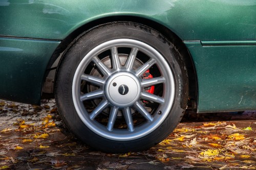 1998 Aston Martin DB7 In vendita (immagine 18 di 173)