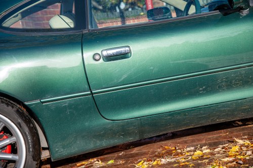 1998 Aston Martin DB7 In vendita (immagine 97 di 173)