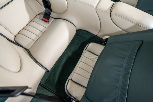 1998 Aston Martin DB7 In vendita (immagine 46 di 173)