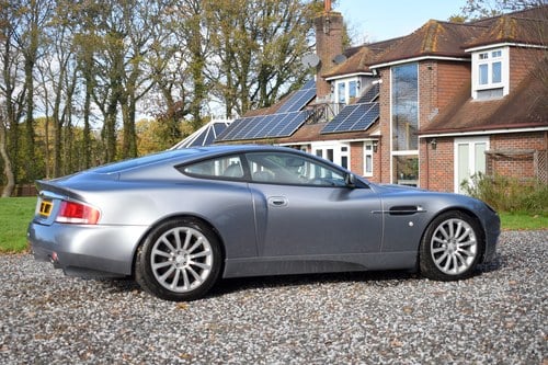 2002 Aston Martin Vanquish zum Verkauf (Bild 17 von 176)