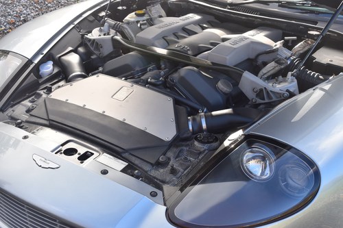 2002 Aston Martin Vanquish zum Verkauf (Bild 136 von 176)