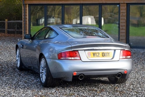 2002 Aston Martin Vanquish zum Verkauf (Bild 22 von 176)