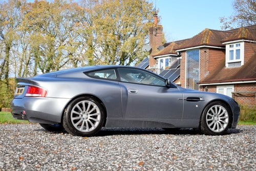 2002 Aston Martin Vanquish zum Verkauf (Bild 19 von 176)